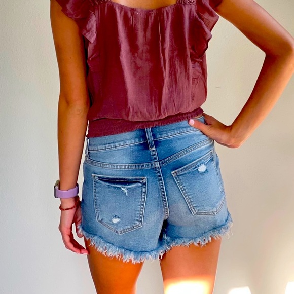Distressed Mid-Rise Shorts - Picture 4 of 4